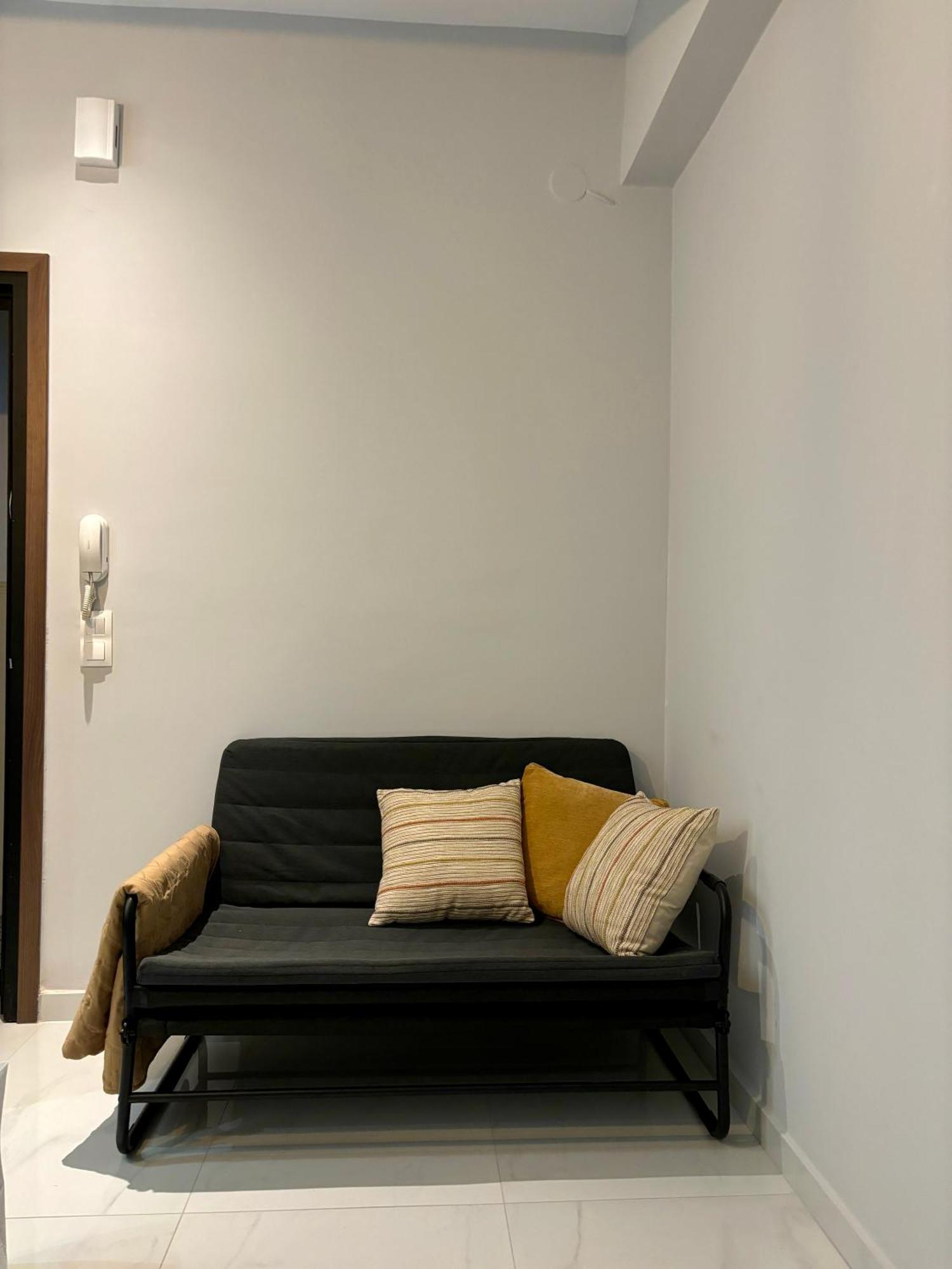 Cozy Studio In The City Center Tesalonika Bagian luar foto